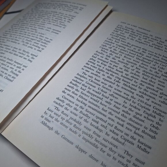 Great Lakes Shipwreck & Survival Edmund Fitzgerald Freighter Superior Storm Stor - Picture 10 of 14